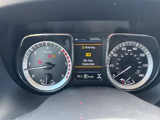 Used 2019 Gray Nissan S image 15