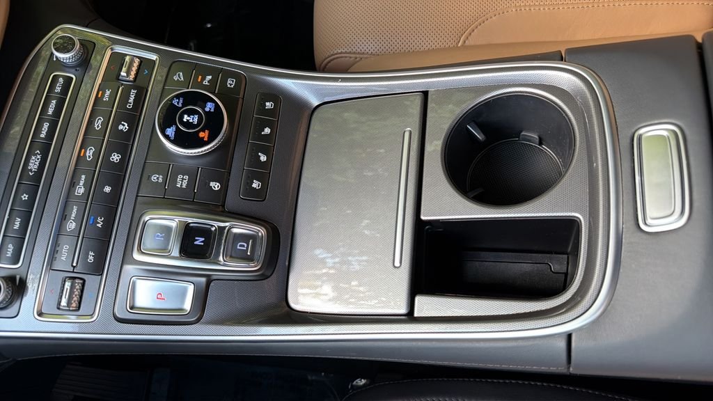 Used 2023 Gray Hyundai Calligraphy image 19