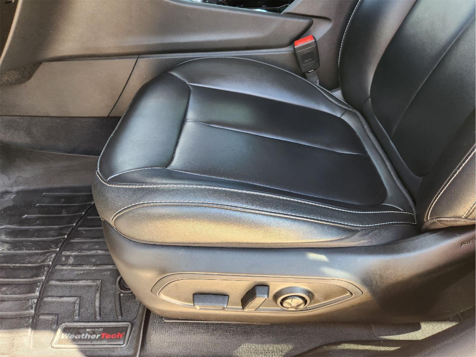 2023 Jeep Grand Cherokee L photo 23 of 33