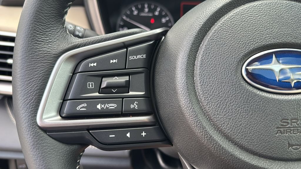2025 Subaru Outback Limited - Photo 15