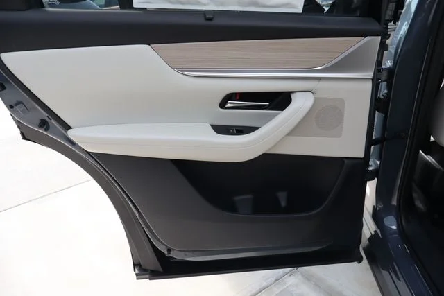2026 Mazda CX-90 Premium Plus Package - Photo 17