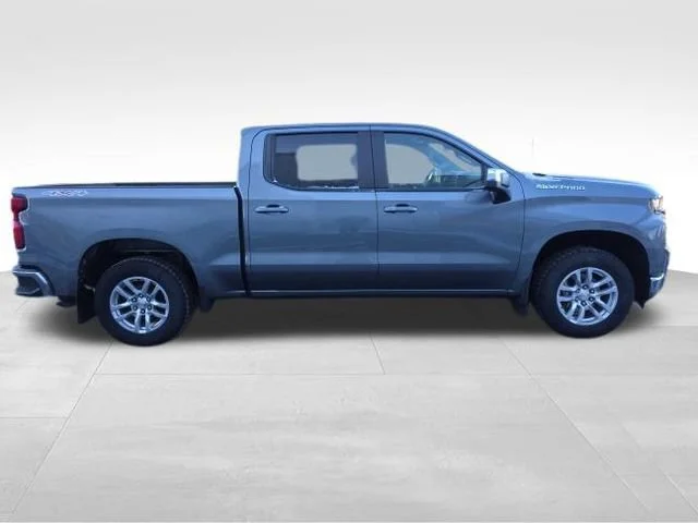 Used 2020 Satin Steel Metallic Chevrolet LT image 7