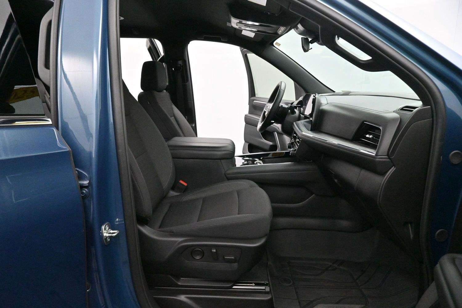 Used 2025 Lakeshore Blue Metallic Chevrolet LS image 33