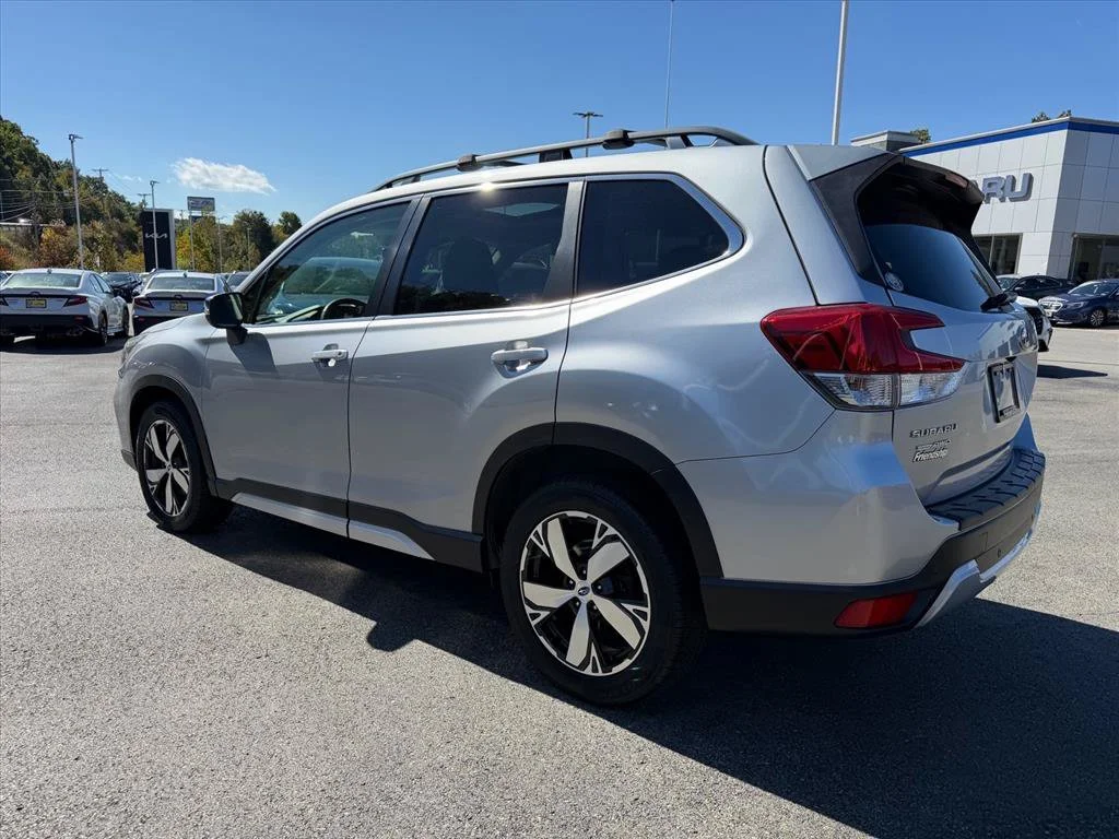 Used 2020 Silver Subaru Touring image 4