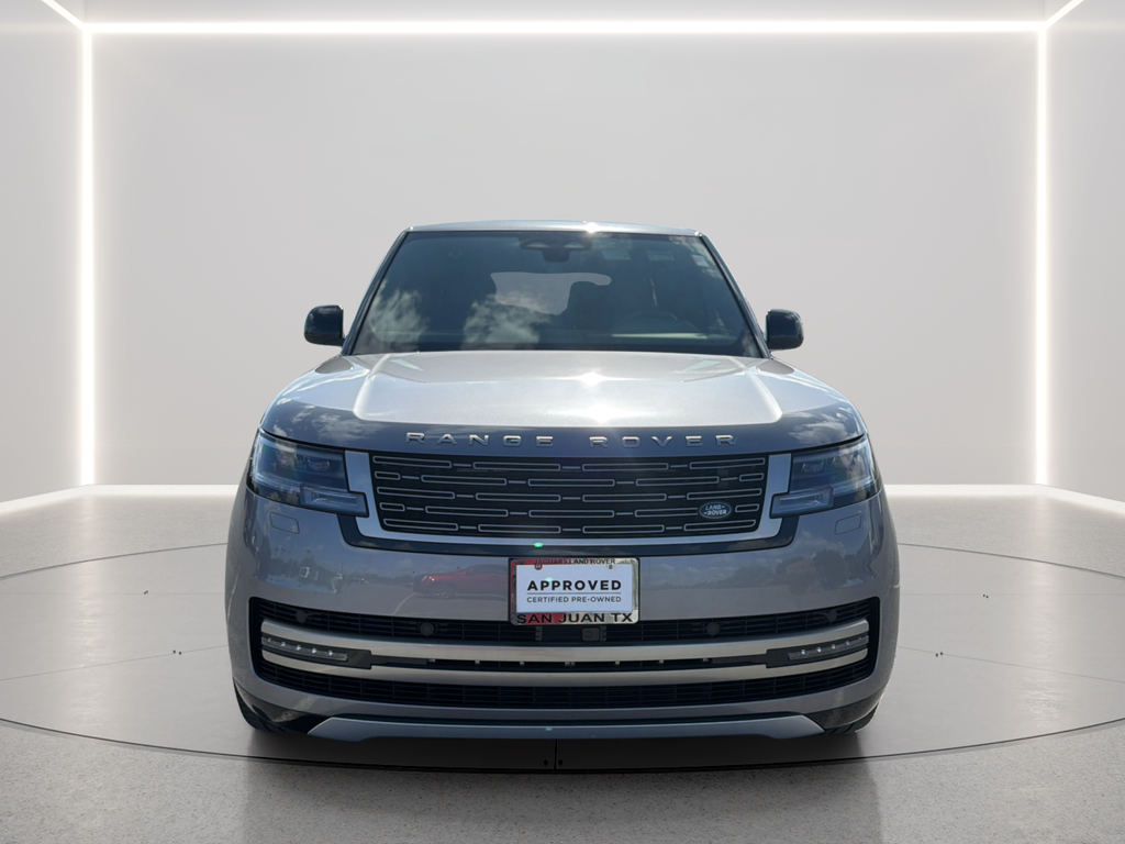 Used 2024 Gray Land Rover SE image 5