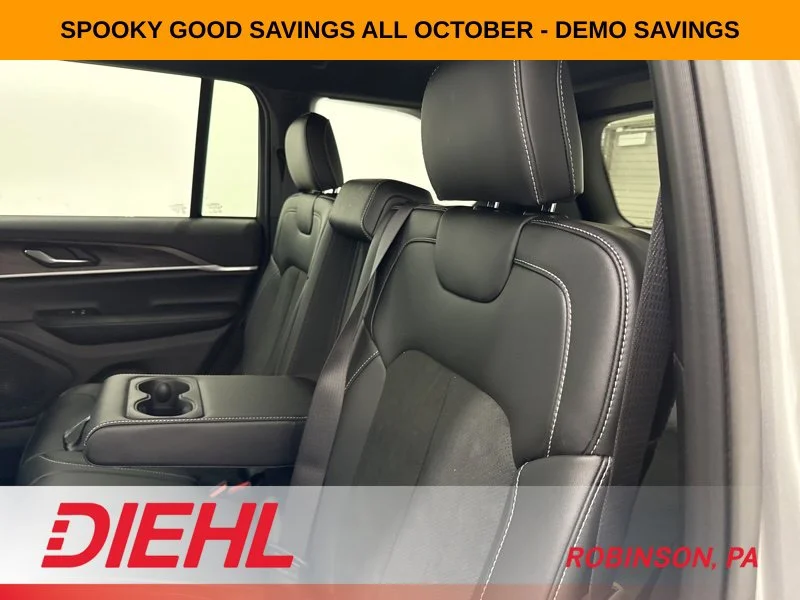 2026 Jeep Grand Cherokee Laredo - Photo 17