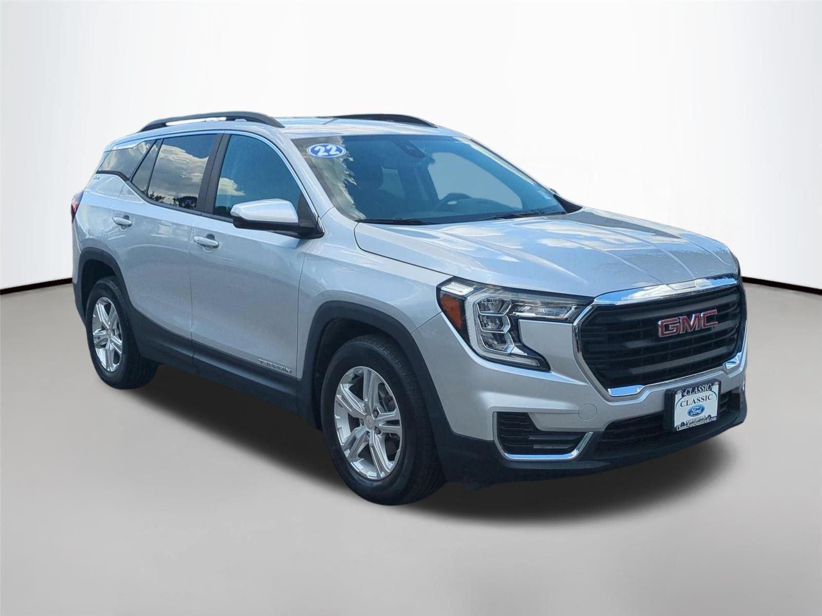 Used 2022 Quicksilver Metallic GMC SLE image 7