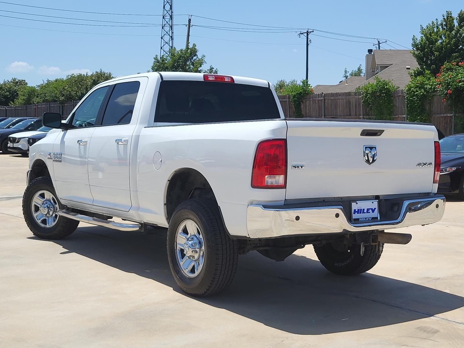 Used 2017 Bright White Clearcoat Ram SLT image 3