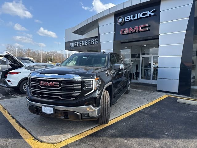 2026 GMC Sierra 1500 SLT - Photo 2