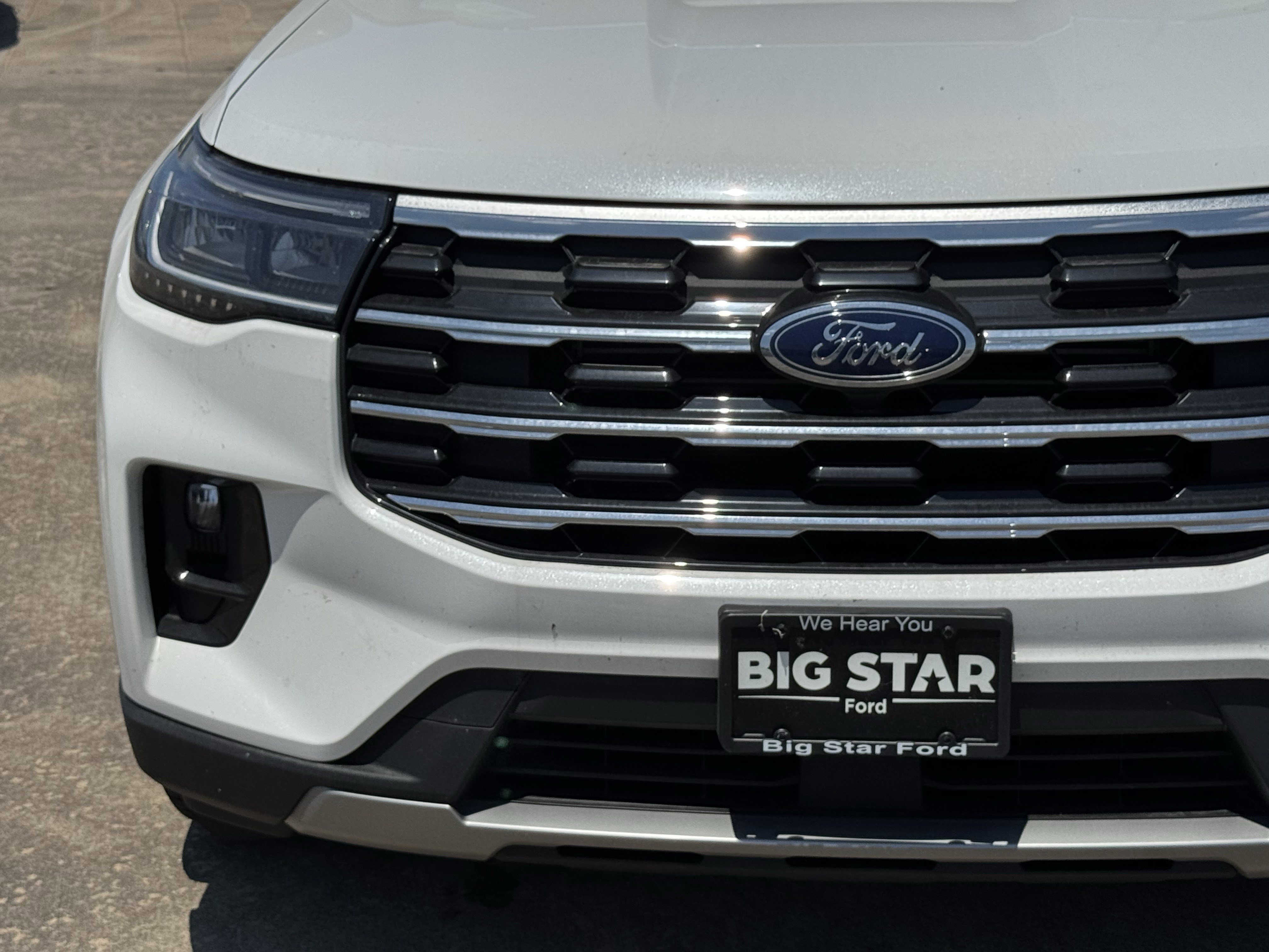 New 2026 Star White Metallic Tri-Coat Ford Active image 5