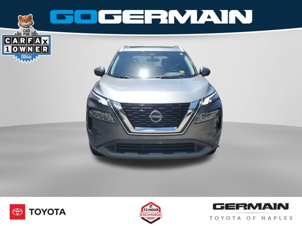 Used 2023 Gray Nissan SV image 3