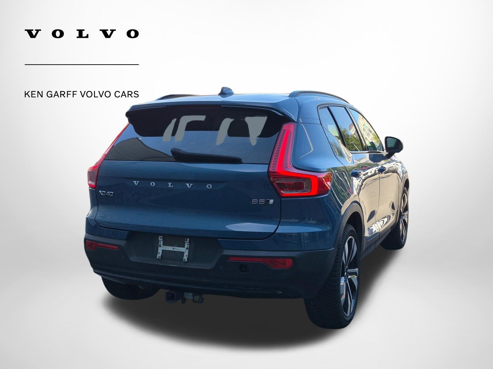 Certified Used 2023 Fjord Blue Volvo Plus Dark Theme image 4