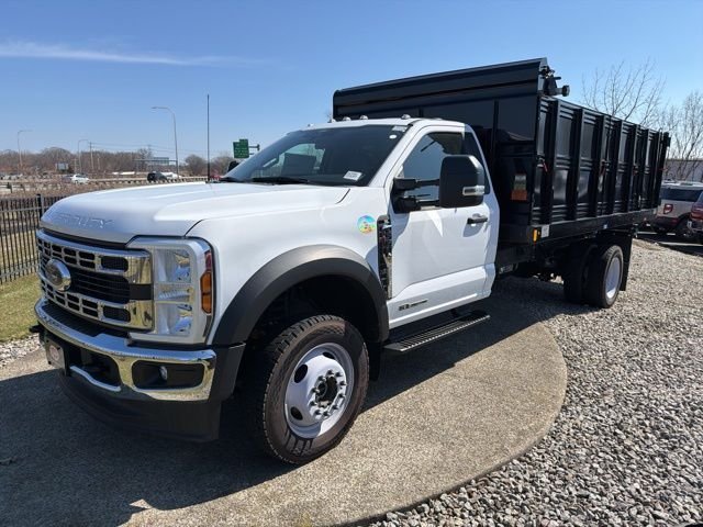 New 2024 Oxford White Ford F-550® XL image 2