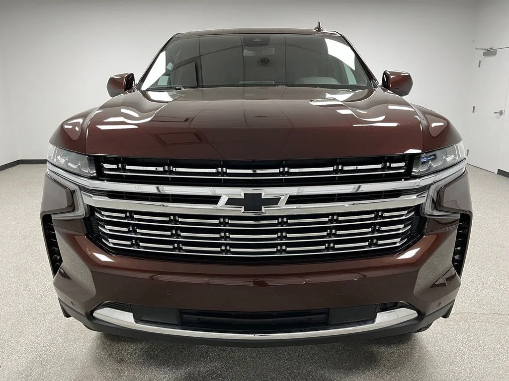 Used 2023 Red Chevrolet LS image 3