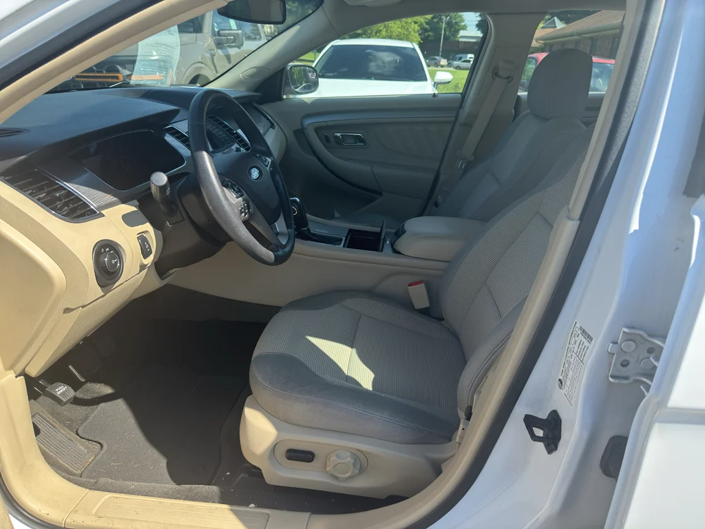 Used 2015 White Ford SEL image 6