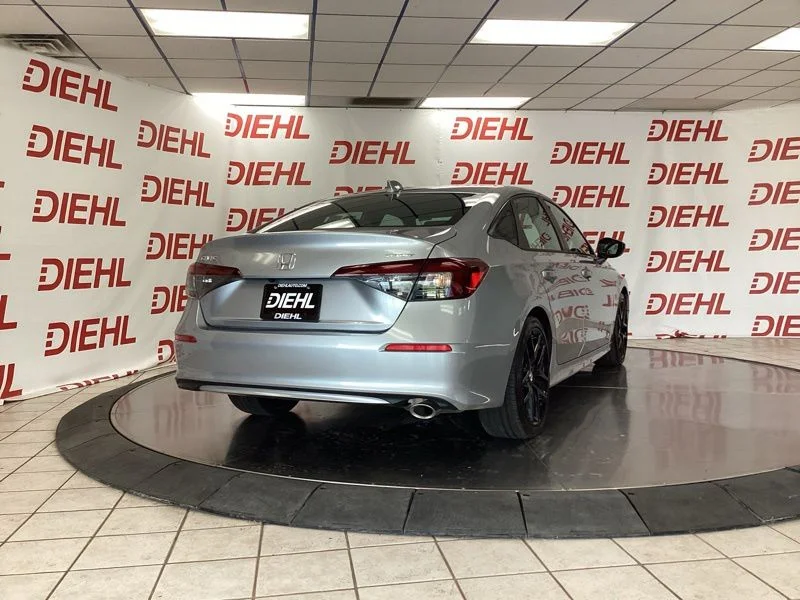 Used 2025  Honda Sport image 7