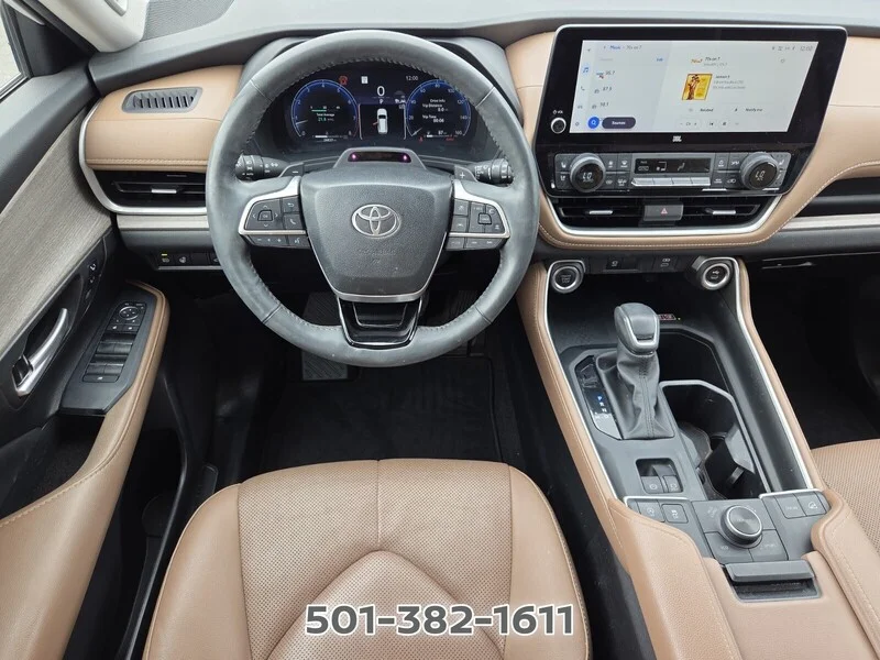Used 2024 Pearl TOYOTA PLATINUM AWD image 15