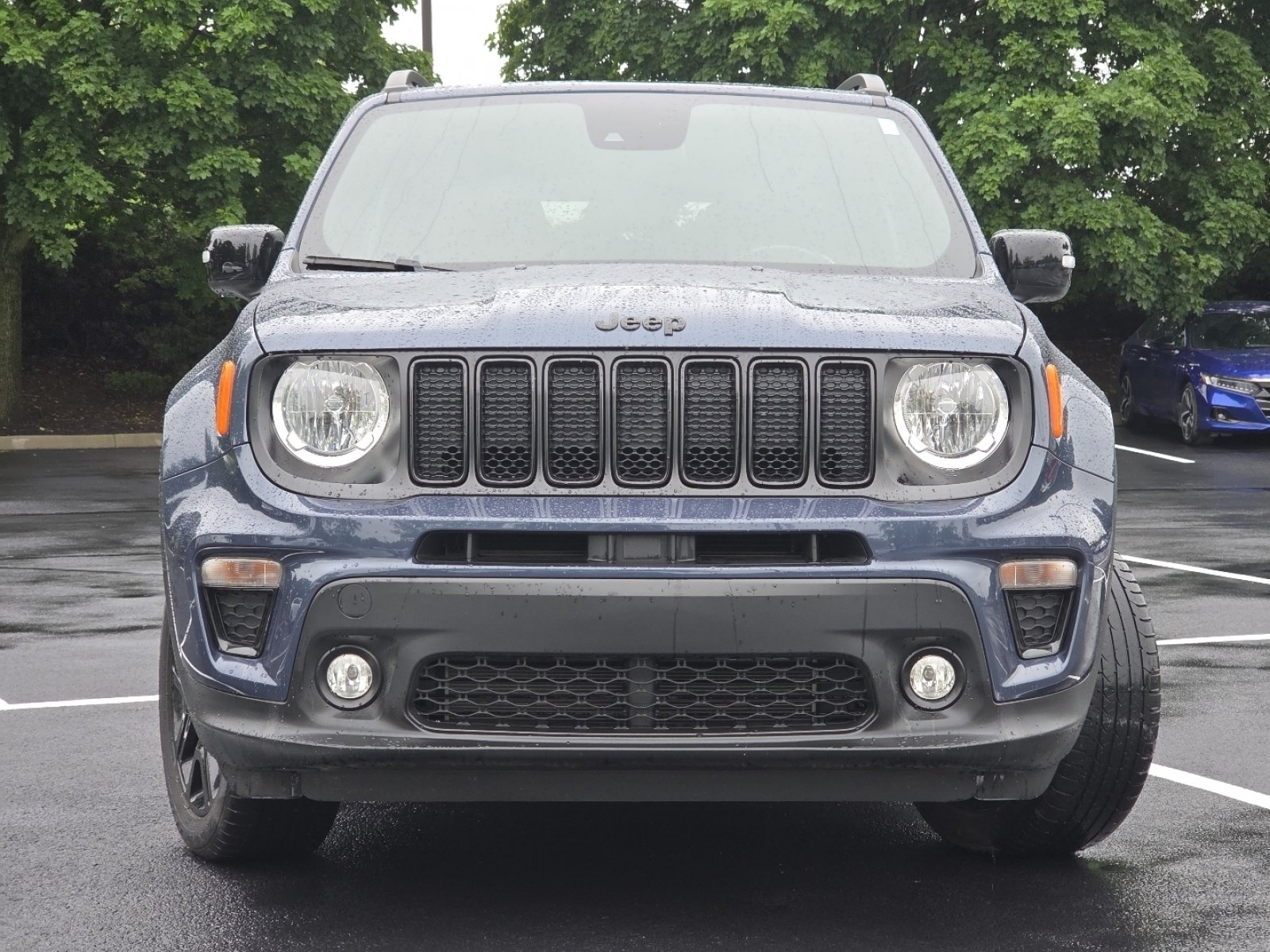 Used 2022 Slate Blue Jeep Altitude image 16