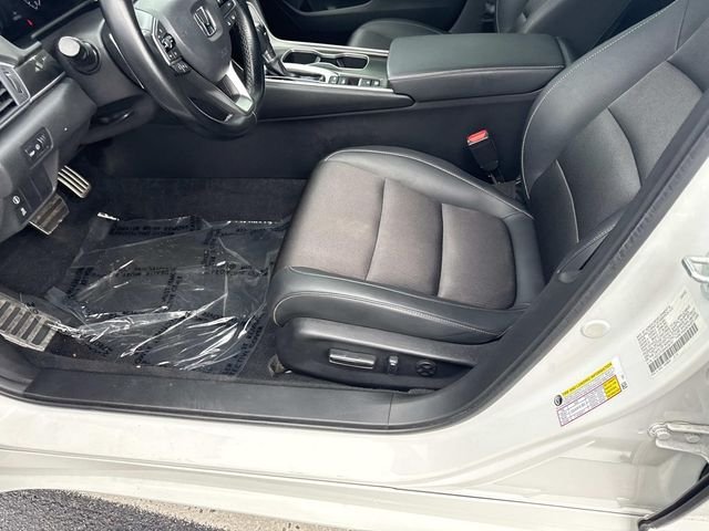 Used 2022 White Honda Sport image 19