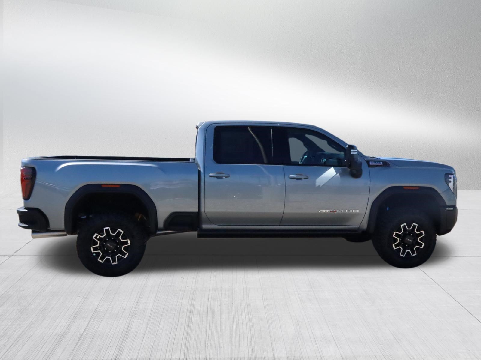 2026 GMC Sierra 2500HD AT4X - Photo 8