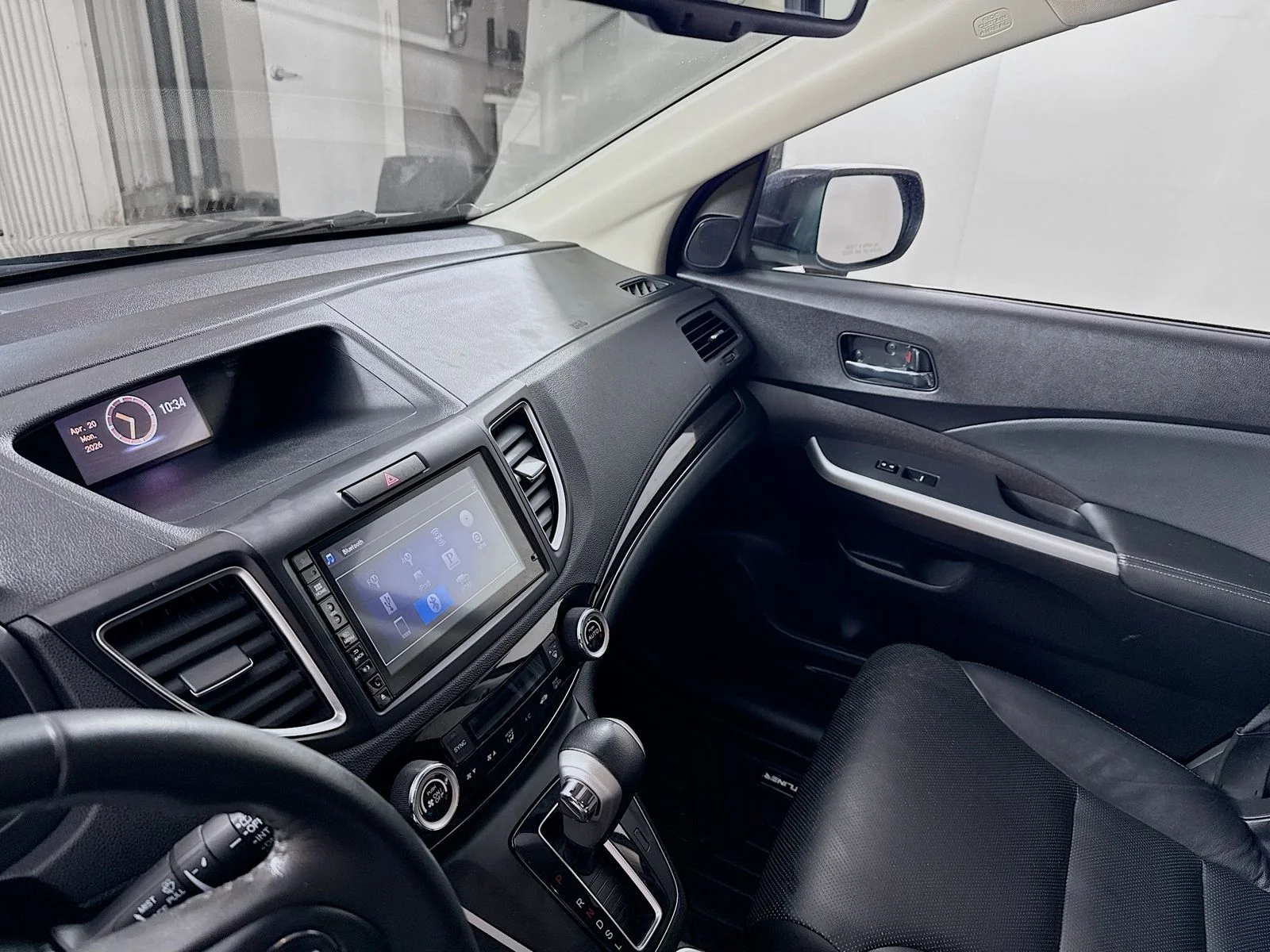Used 2016 Black Honda Touring image 6