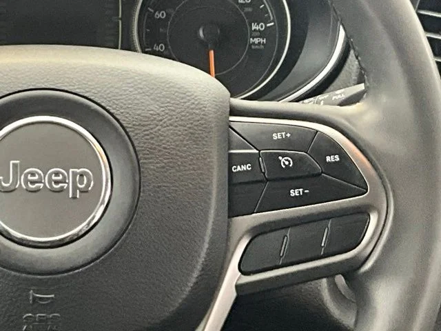 Used 2020 Gray Jeep Latitude Plus image 20