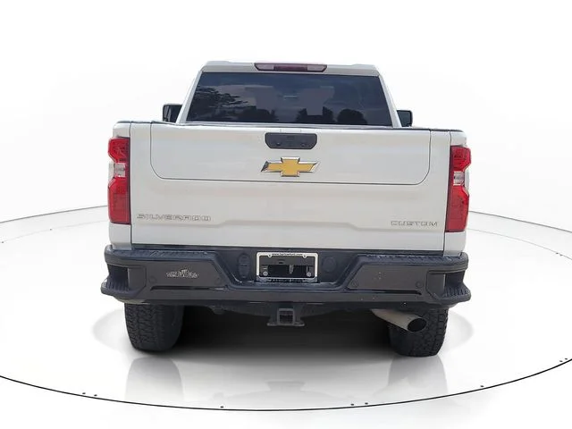 Used 2024 White Chevrolet Custom image 6