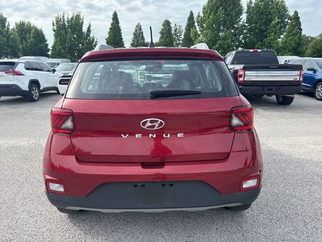 Used 2025 Red Hyundai SEL image 6