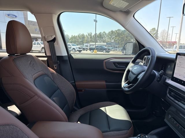 New 2026 Velocity Blue Metallic Ford Outer Banks image 16
