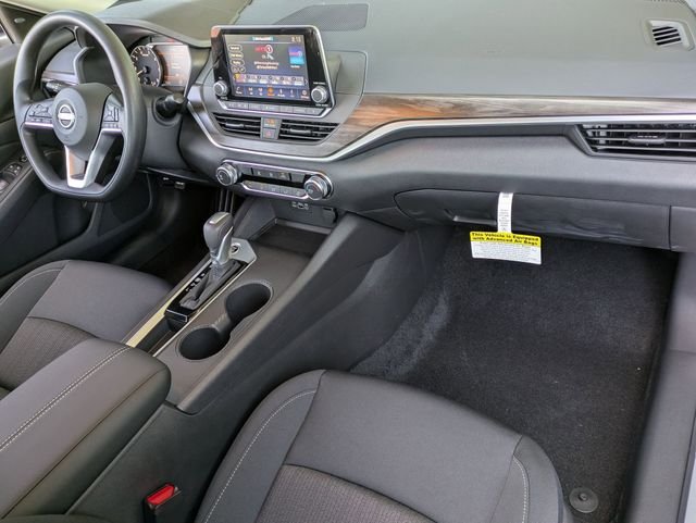 2025 Nissan Altima SV - Photo 27