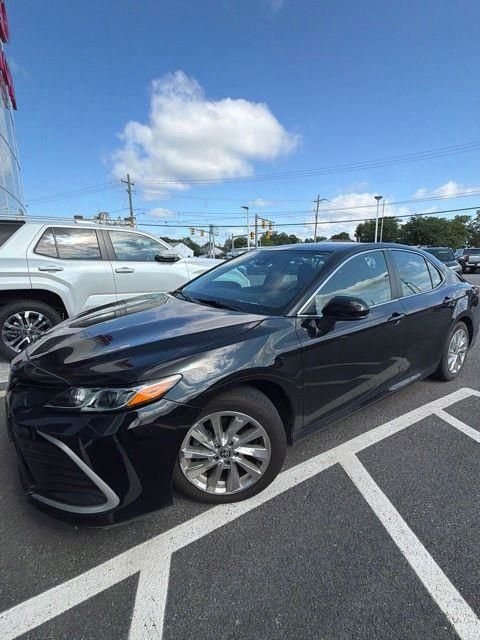 2023 Toyota Camry LE FWD photo