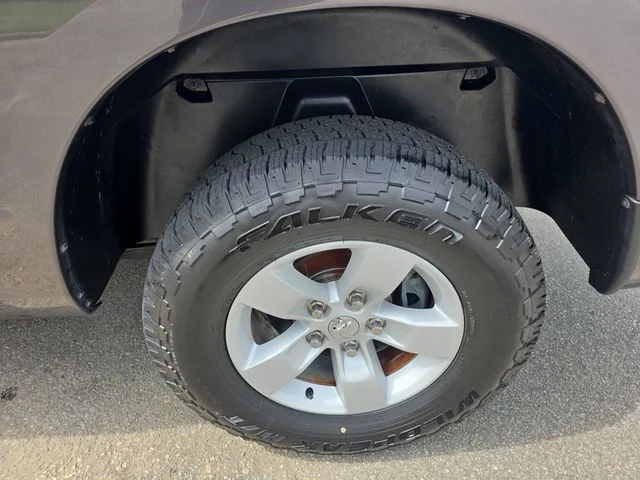 Used 2016 Gray Ram SLT image 33