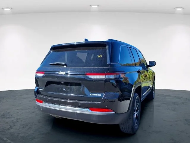 Used 2025 Black Jeep Limited image 14