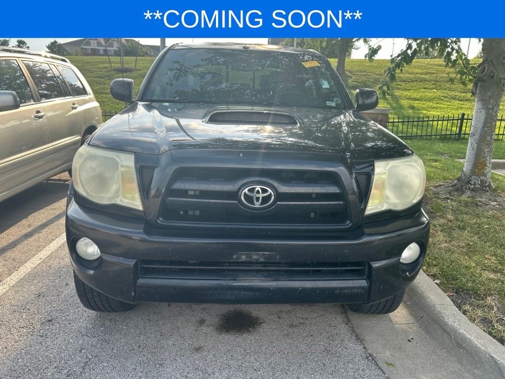 Used 2008 Toyota Tacoma PreRunner with VIN 5TEKU72NX8Z572669 for sale in Kansas City