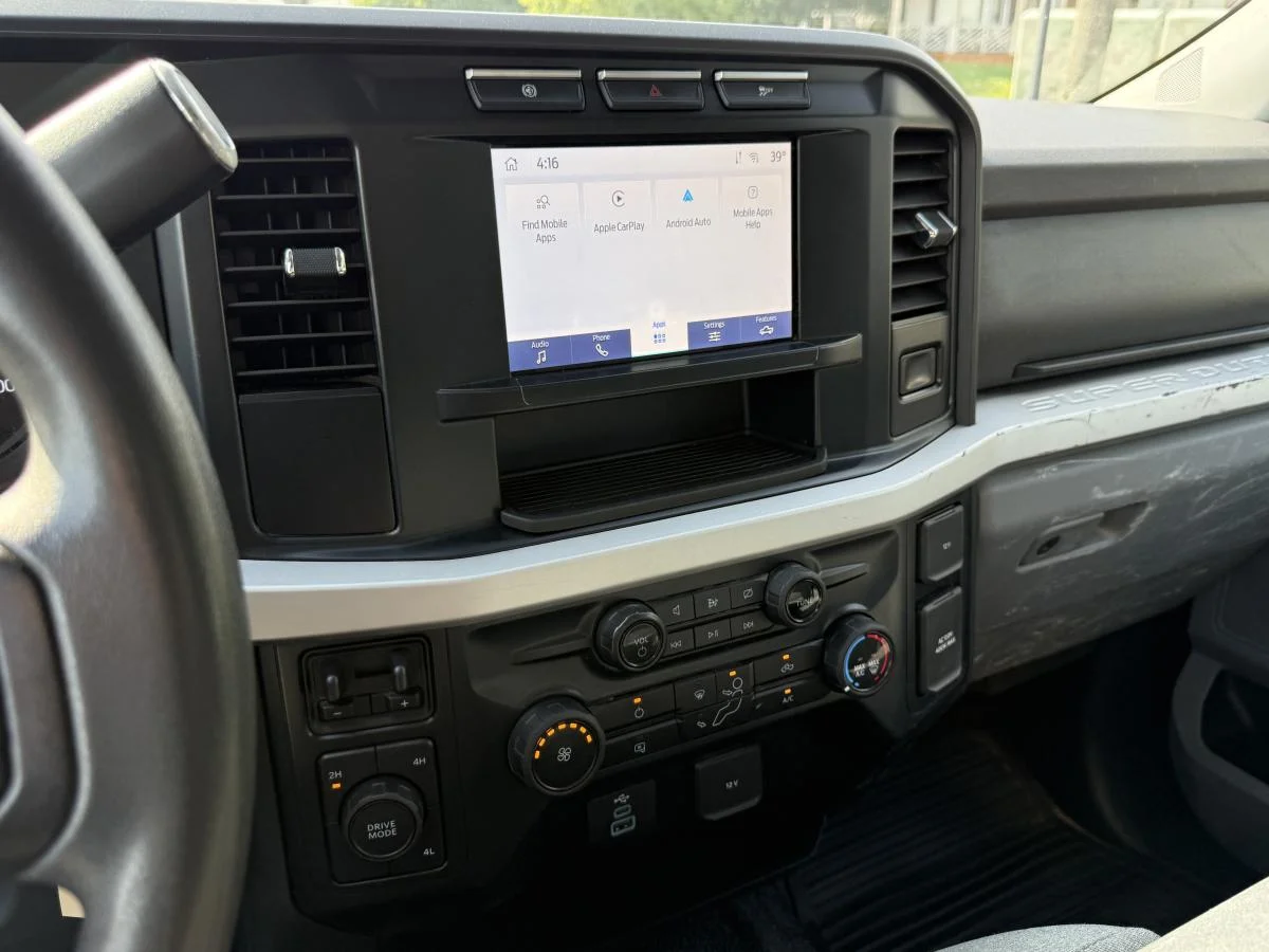 Used 2023 White Ford XLT 4x4 Power Stroke Kargo King Hooklift image 14