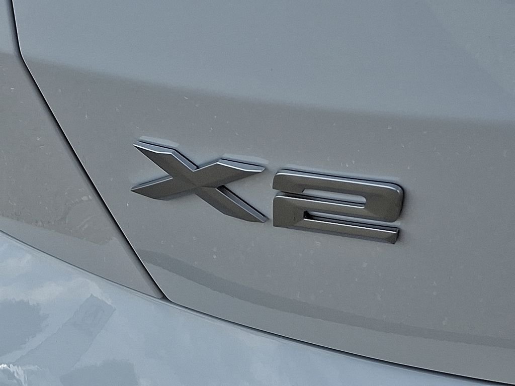 New 2026 Alpine White BMW xDrive28i image 11