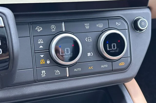 New 2026 Borasco Grey Land Rover X-Dynamic SE image 19