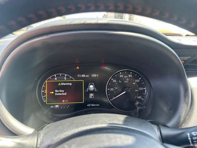 Used 2023 White Nissan SR image 21