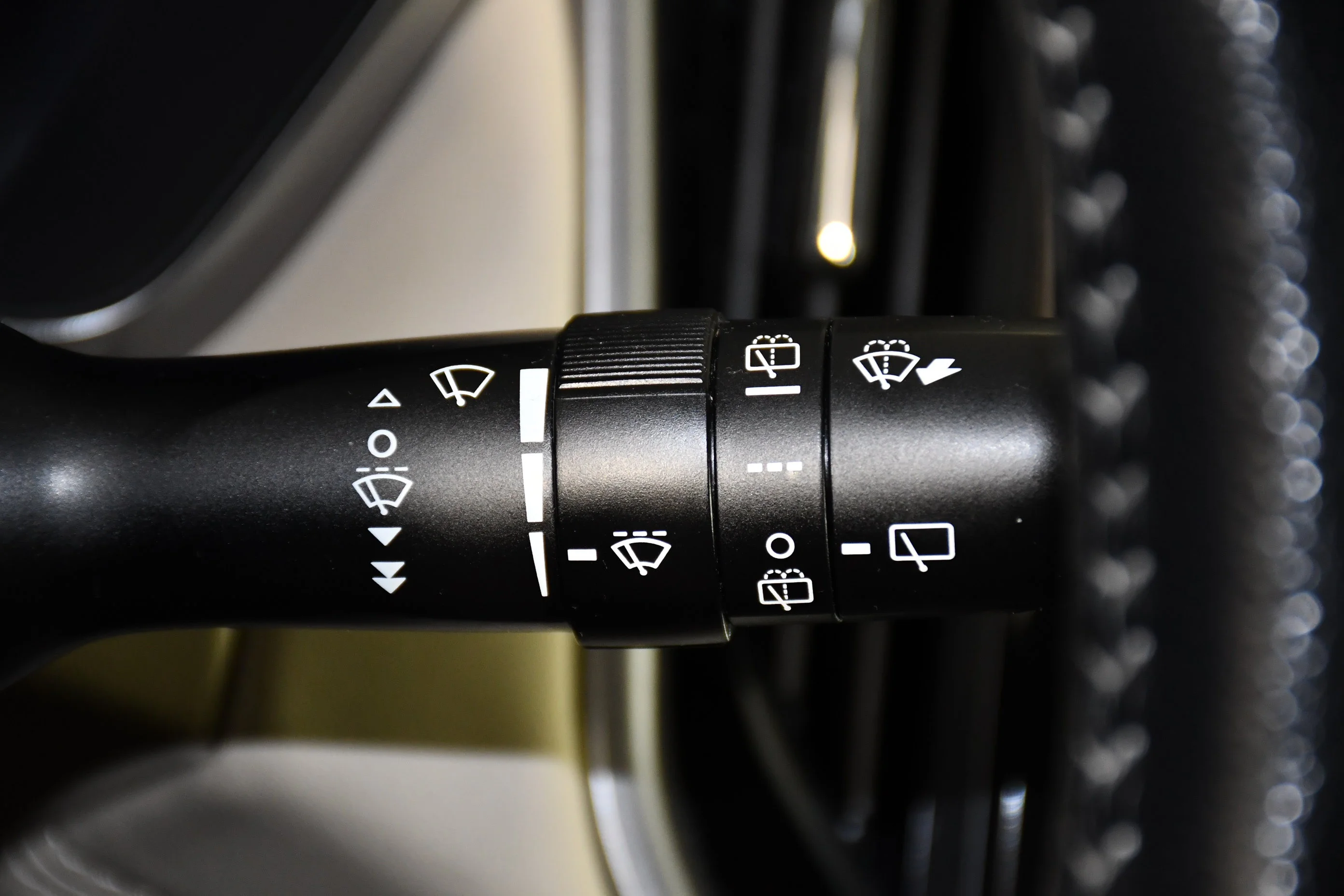 Used 2020 Tungsten Metallic Subaru Limited image 25