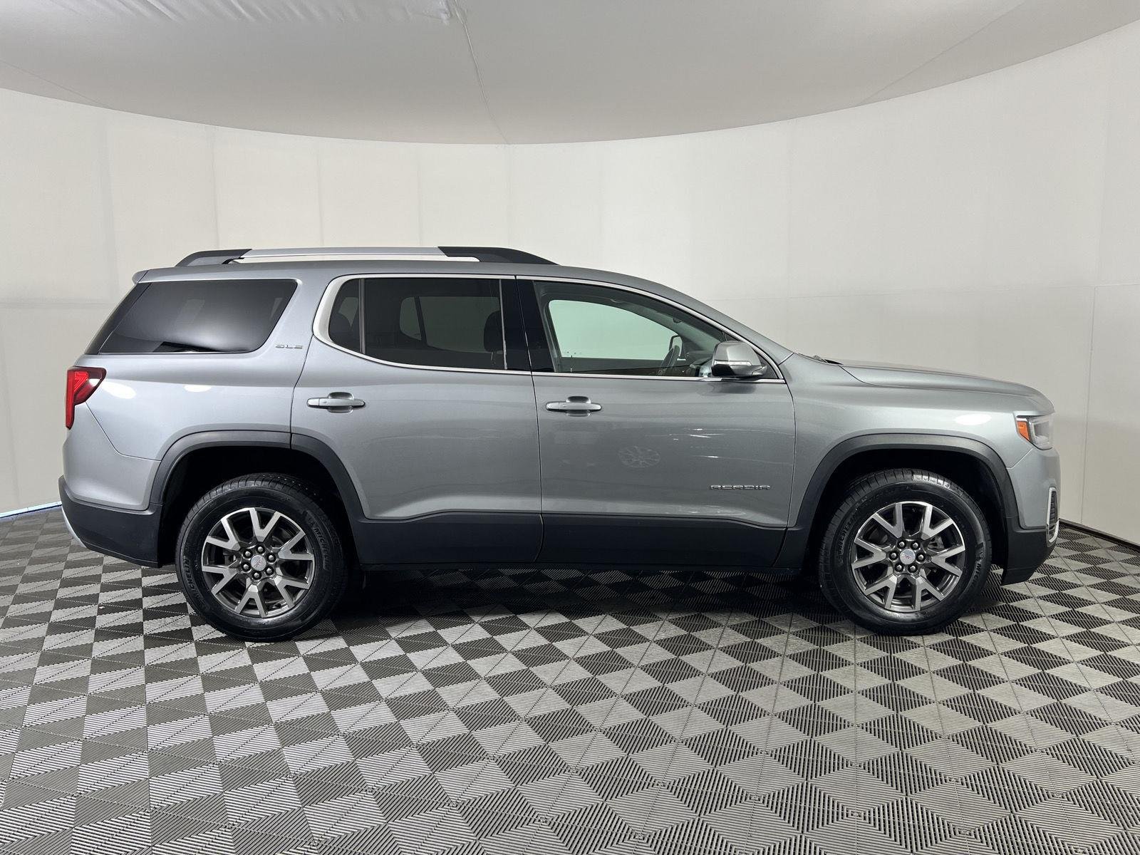Used 2023 Sterling Metallic GMC SLE image 26