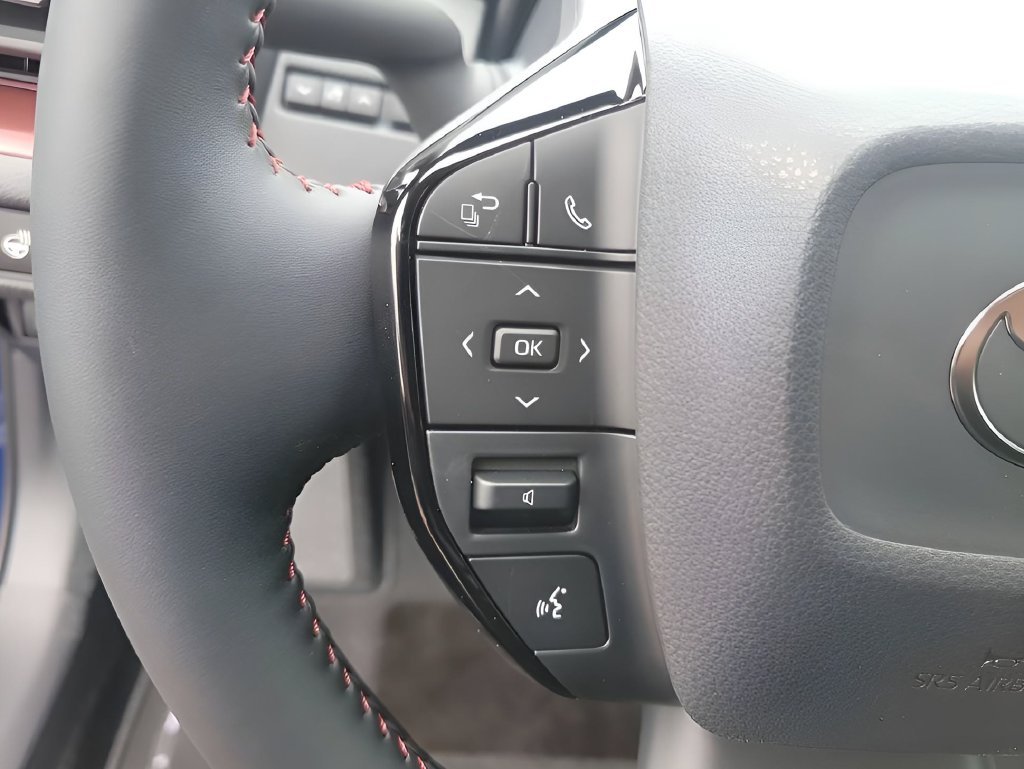2026 Toyota Prius Plug-in Hybrid XSE - Photo 29