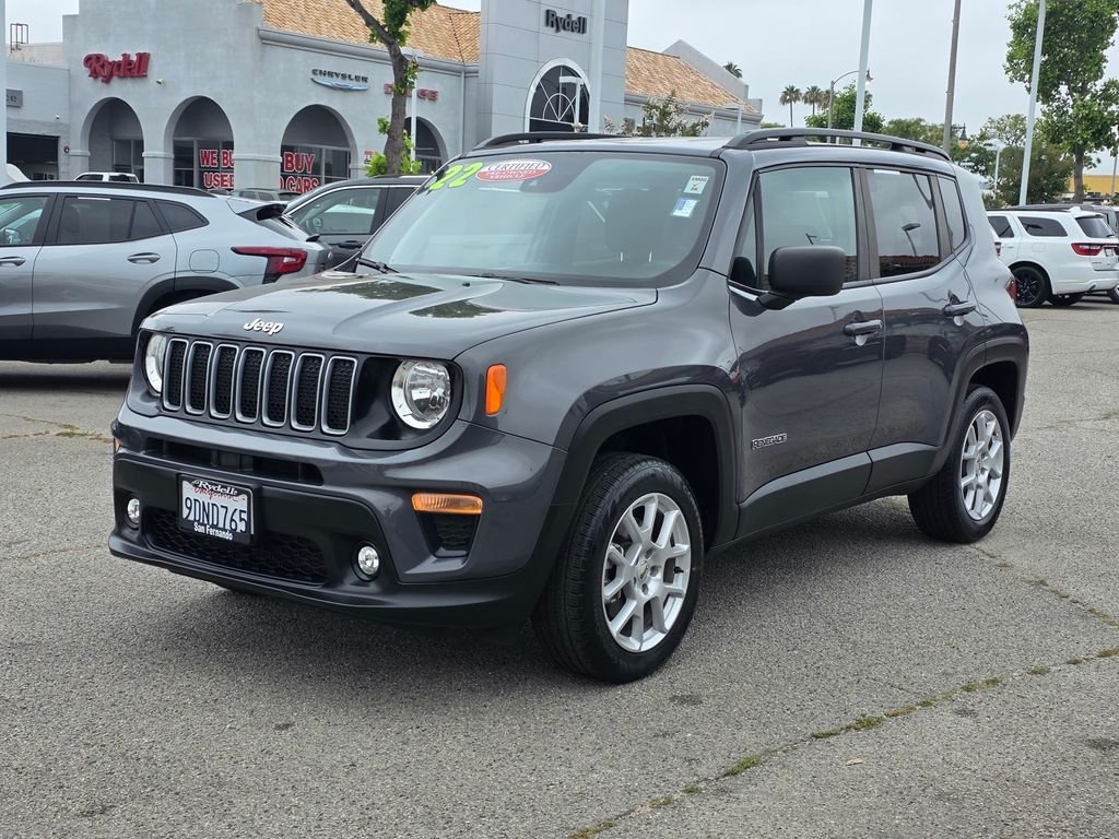 Certified Used 2022 Gray Jeep Latitude image 10