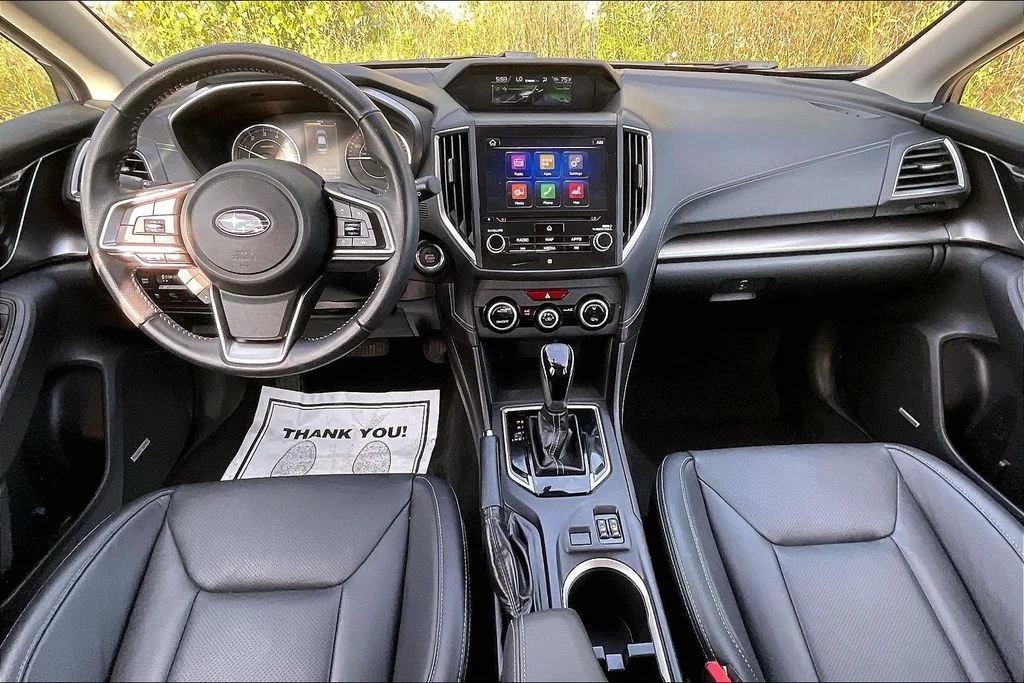 Used 2018 Silver Subaru 2.0i Limited image 15