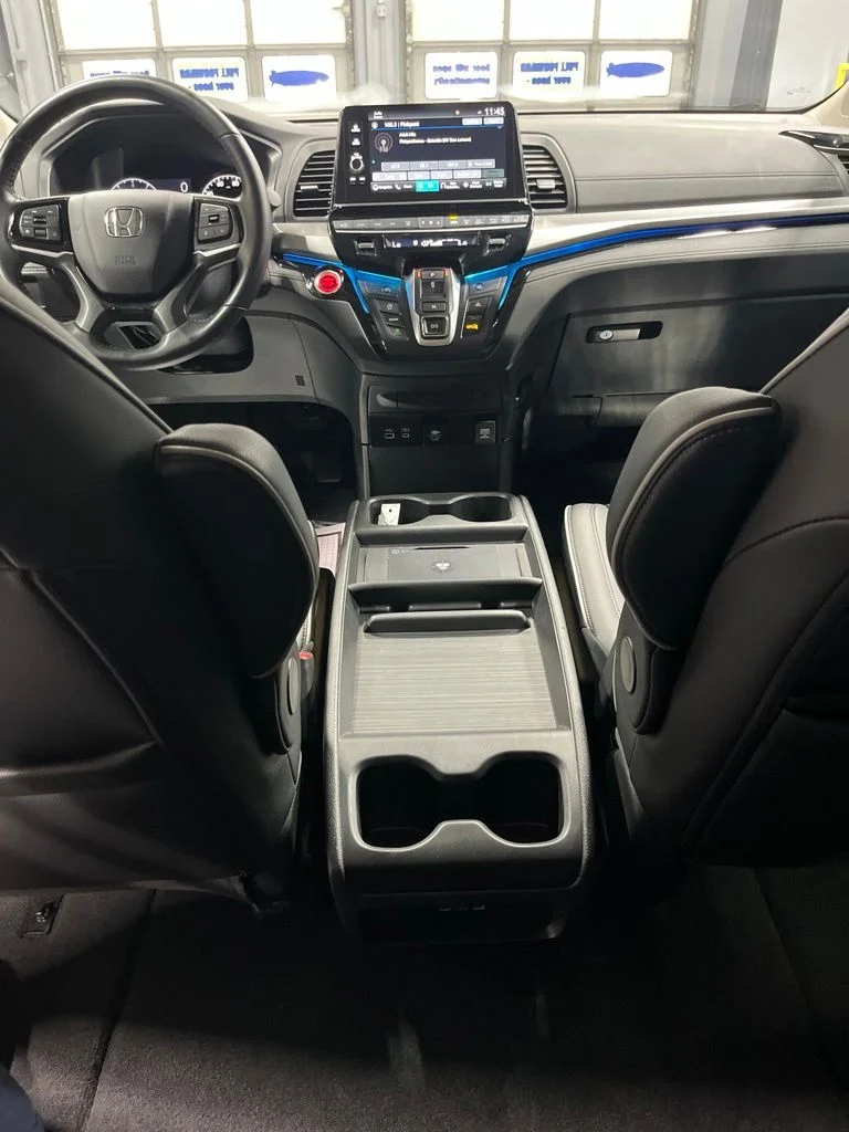 2025 Honda Odyssey Touring - Photo 32