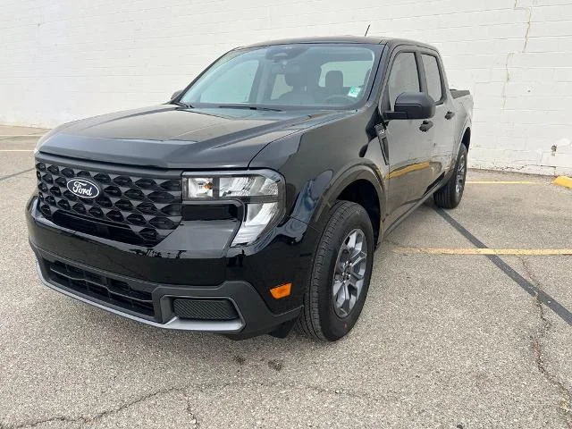 New 2026 Shadow Black Ford XLT image 31