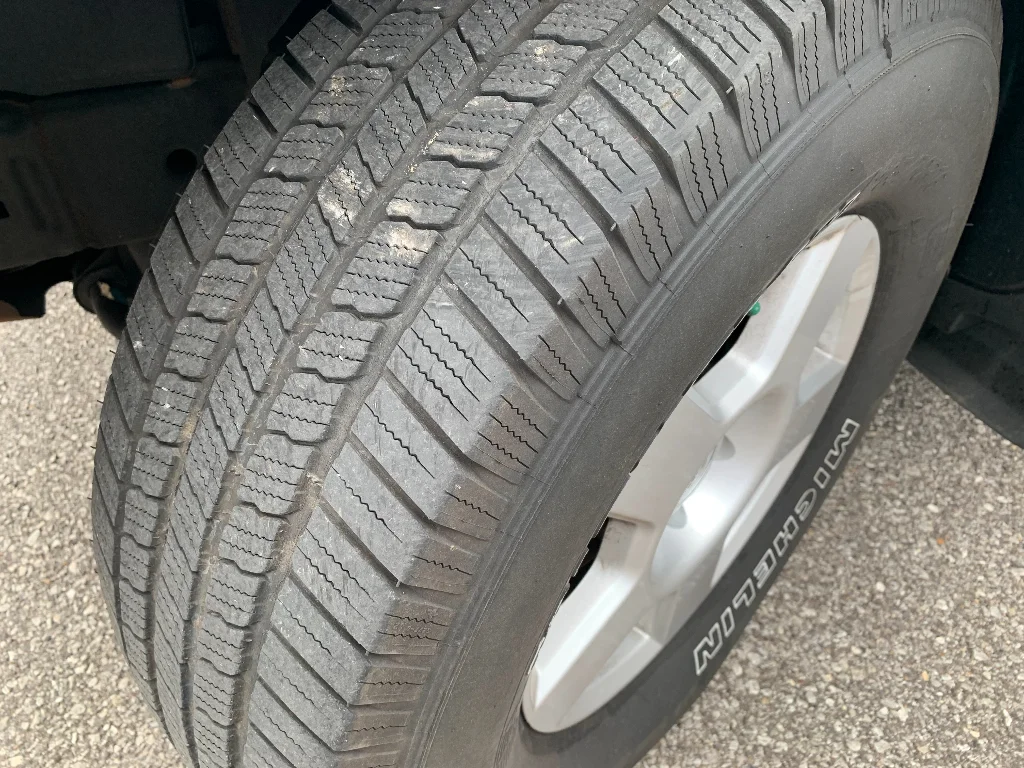 Used 2007 Avalanche Nissan S image 35
