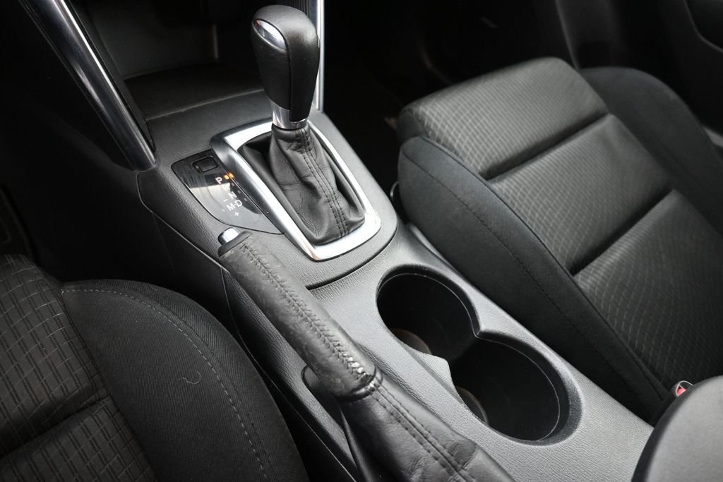 Used 2015 Silver Mazda Touring image 3