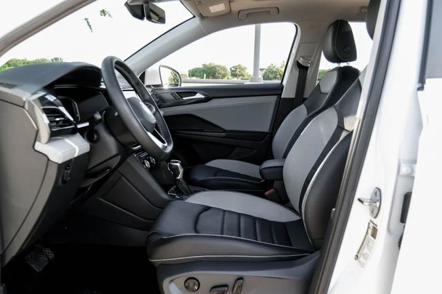 Used 2022 White Volkswagen 1.5T SEL image 3