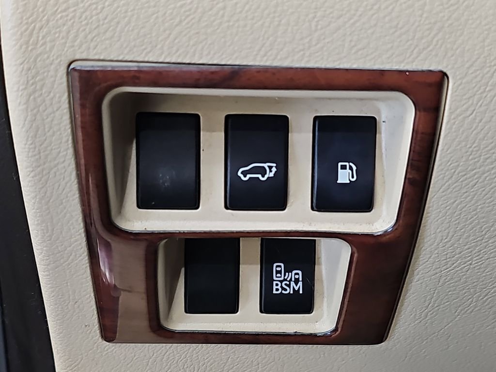 Used 2015 Red Lexus 350 image 28