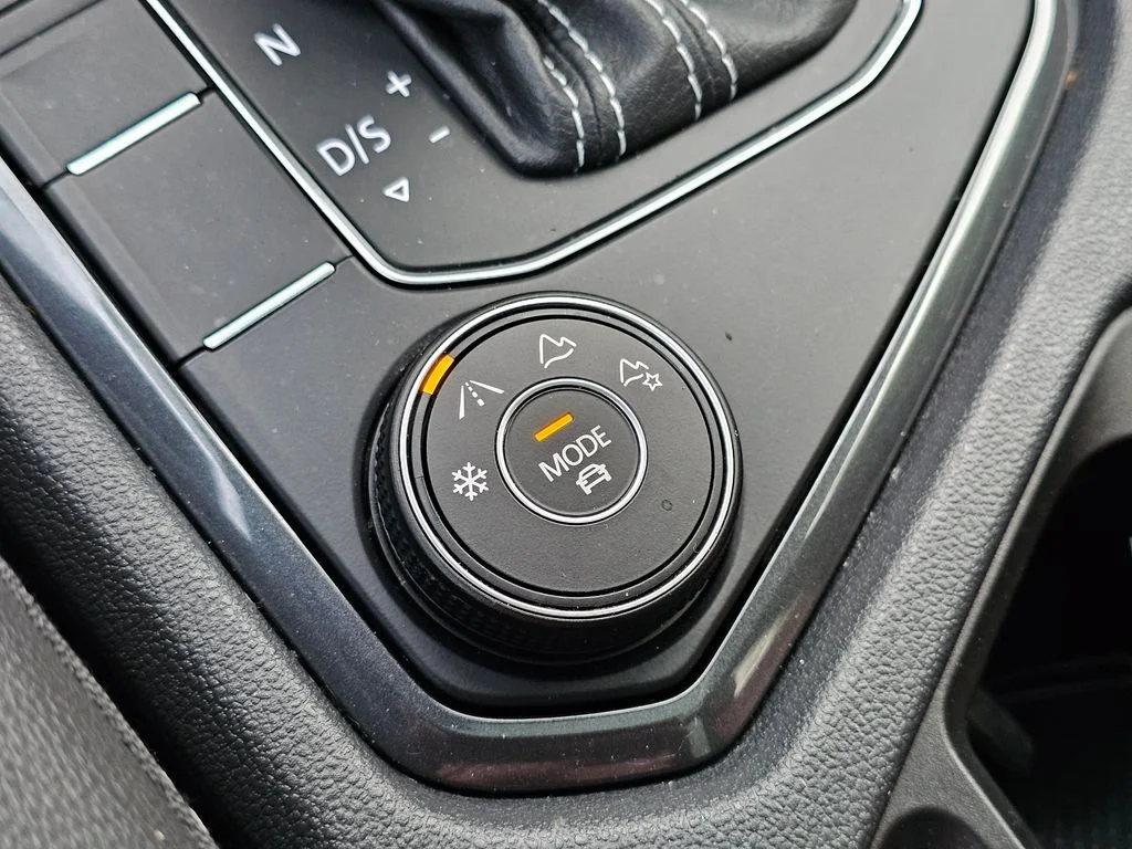 2021 Volkswagen Tiguan SEL Premium R-Line - Photo 35